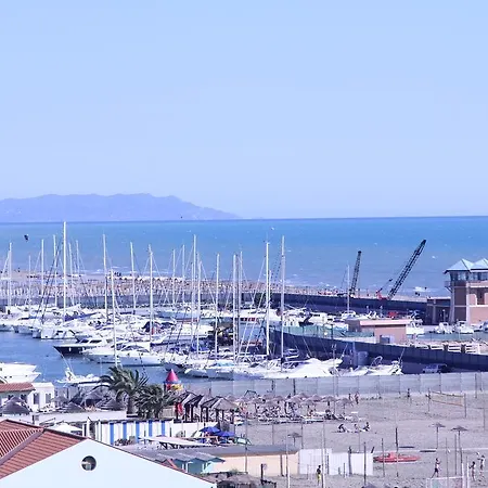 Mediterraneo Apartmanhotel 2*